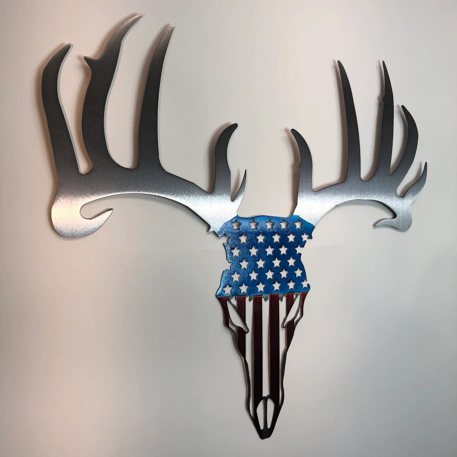 Metal Art of Wisconsin Patriotic Buck Skull Armadillo Safe and Vault
