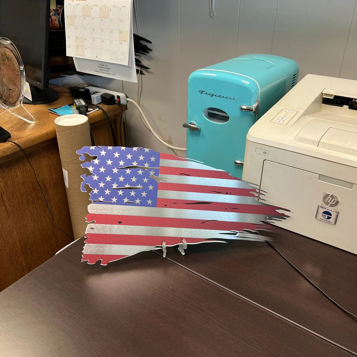 Metal Art of Wisconsin Desktop Old Glory Armadillo Safe and Vault