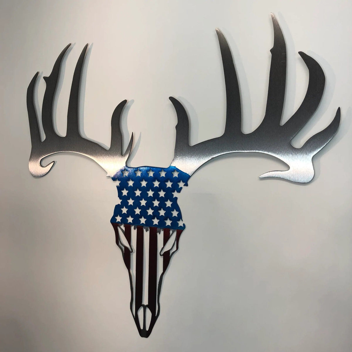 Metal Art of Wisconsin Patriotic Buck Skull Armadillo Safe and Vault